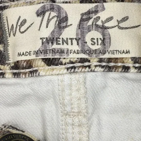 Free People We The Free Bailey Leopard Print Frayed Hem Denim Mini Skirt Sz 26 - Picture 6 of 11